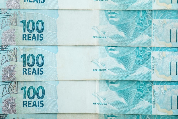 Brazilian money. 100 reais banknotes.