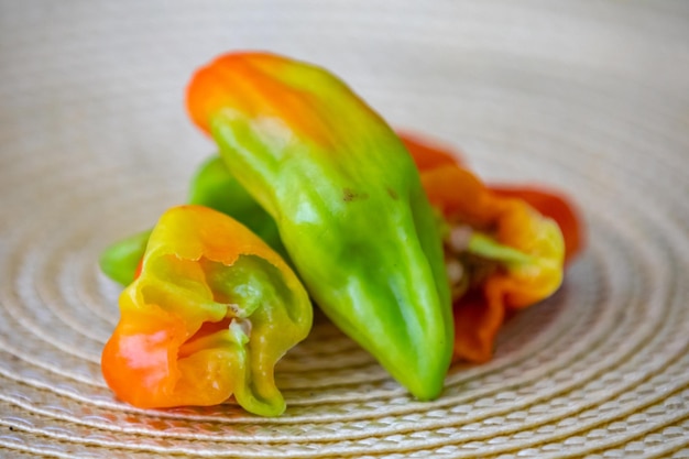 Photo brazilian pepper known as scented pepper quotcapsicum chinense 'adjuma' quot very tasty and aromatic