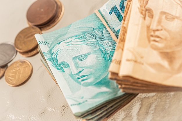 Photo the brazilian real banknotes in close up