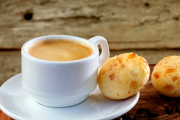 Brazilian snack cheese bread