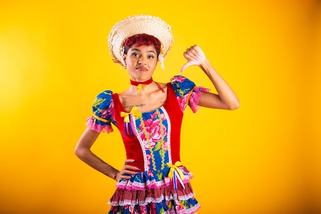 写真 フェスタ ジュニーナの服を着たブラジル人女性アライアル聖ヨハネの祝日が嫌い