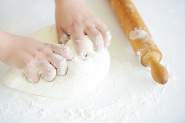 Bread cooking kneading