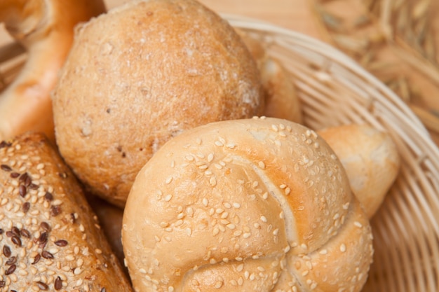 Bread lying in basket 