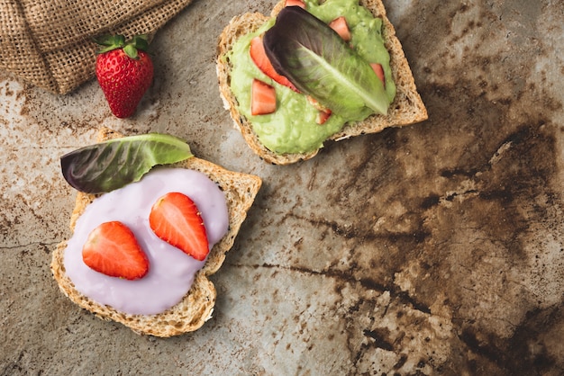 Bread wholegrain mashed blueberry with strawberry 