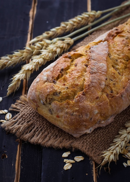 Bread with bran and seeds