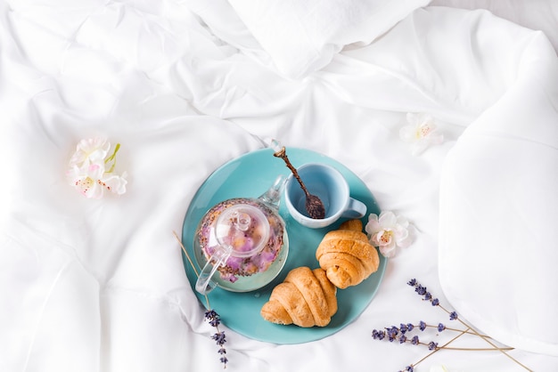 Photo breakfast in bed