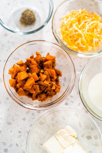 Empanadas per la colazione con uova e patate dolci