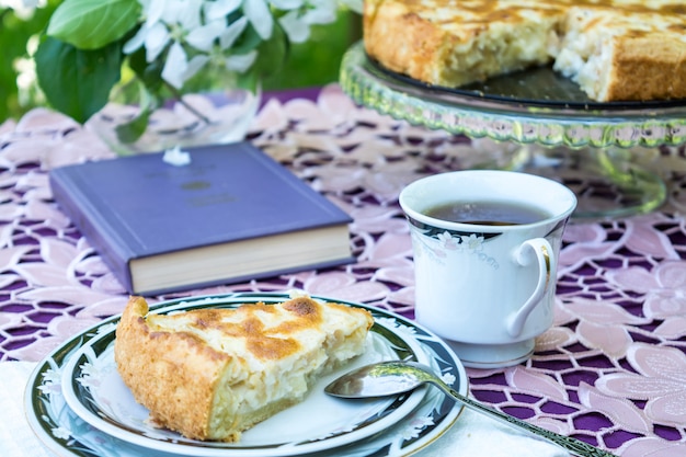 Breakfast in the garden