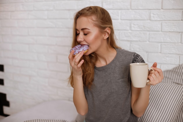 Colazione al mattino a letto