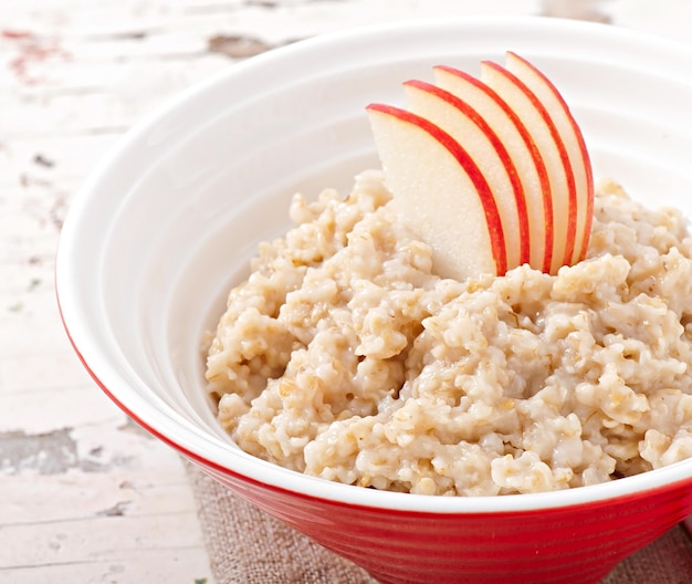 Breakfast Useful oatmeal with apples