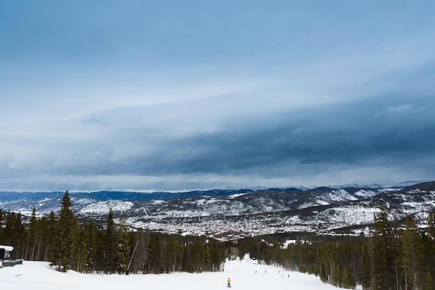 겨울에 Breckenridge 스키 리조트입니다.