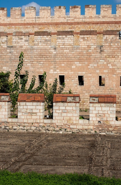 Foto muro di mattoni di un vecchio edificio