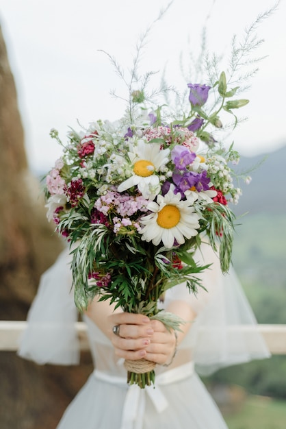 Bridal bouquet using wild flowers