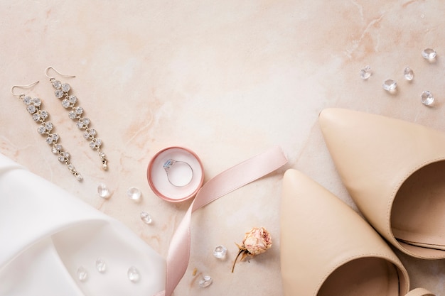 Foto accessori e scarpe da sposa