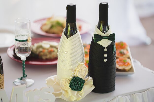 Бутылка жениха невесты