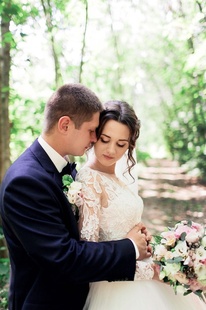 bride and groom wedding couple that kisses 