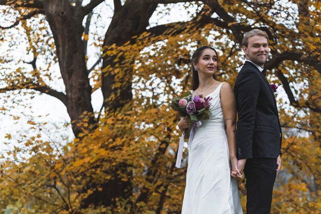 Bride and groom wedding photography exterior