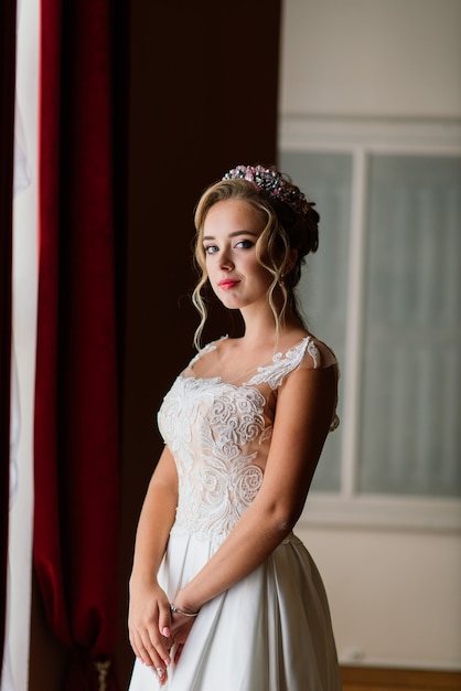 Bride in a luxury vintage retro hotel, wedding