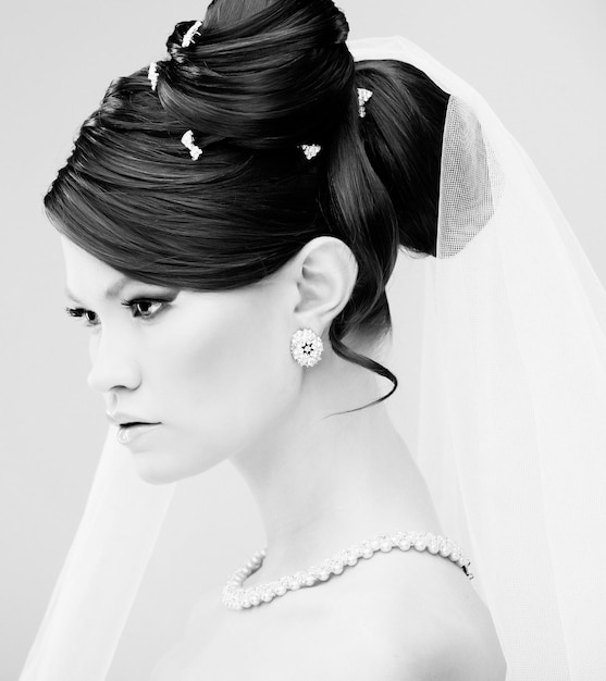 Bride portraitWedding dress