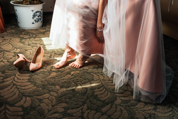 Bride with dress and heels