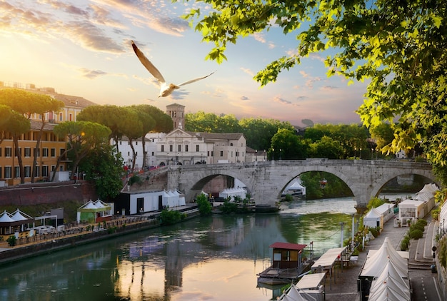 Photo bridge cestio in rome