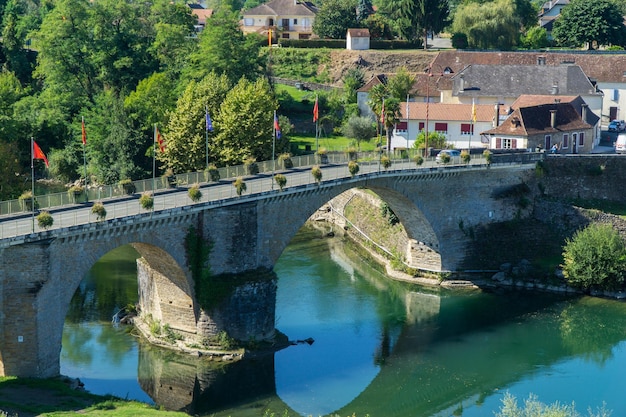 Foto il ponte sopra ha dato doloron in una giornata di sole