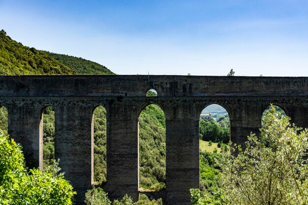 Photo bridge of towers ponte delle torri in spoleto italy