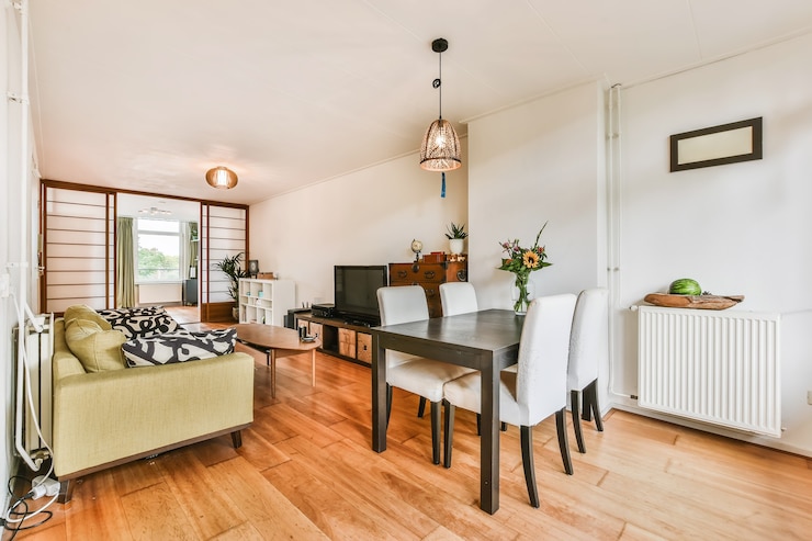 Photo bright dining room