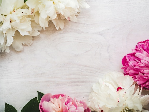 Bright flowers and a place for the inscription.