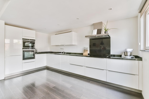 Bright and modern kitchen design