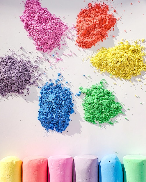 Foto pastelli multicolori luminosi colori lgbt sfondo per bambini torna a scuola