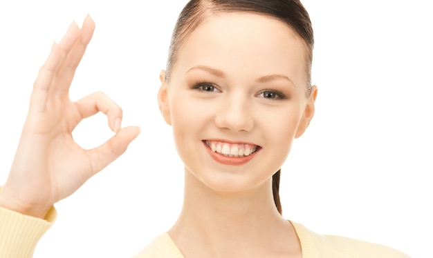 Photo bright picture of lovely woman showing ok sign