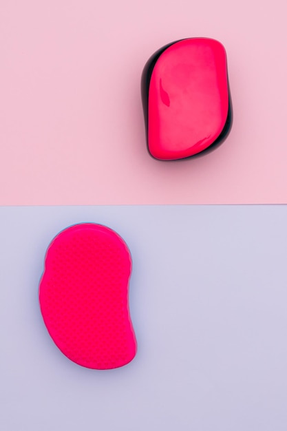 Bright sponges for makeup