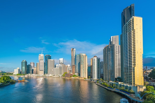 Photo brisbane city skyline and brisbane river in australia