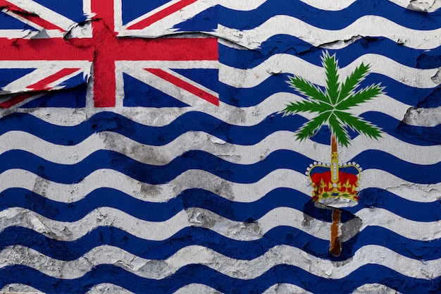 Британский флаг территории в Индийском океане, нарисованный на гранж-треснувшей стене