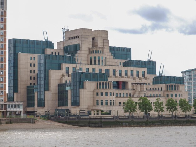 Photo british secret service buidling