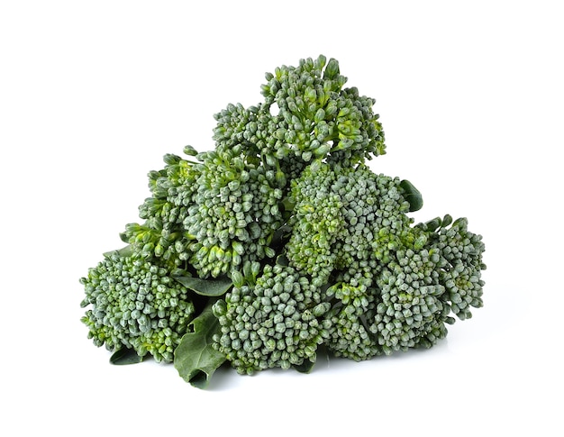 Broccoli die op witte achtergrond worden geïsoleerd