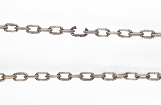 Photo broken chain link on white background