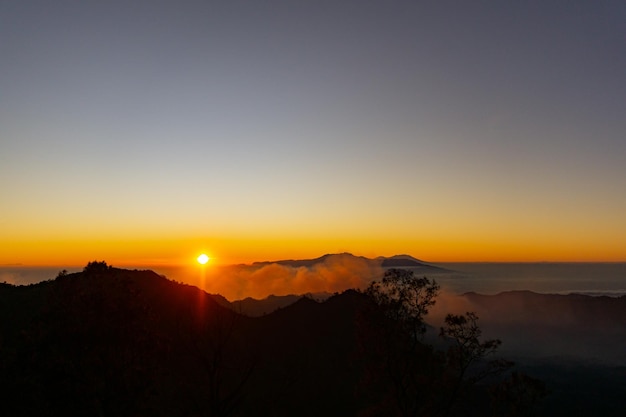 Foto bromo sunrise genomen vanaf pananjakan sunrise point