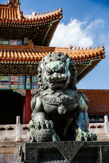 중국 자금성에있는 고궁 박물관의 청동 사자