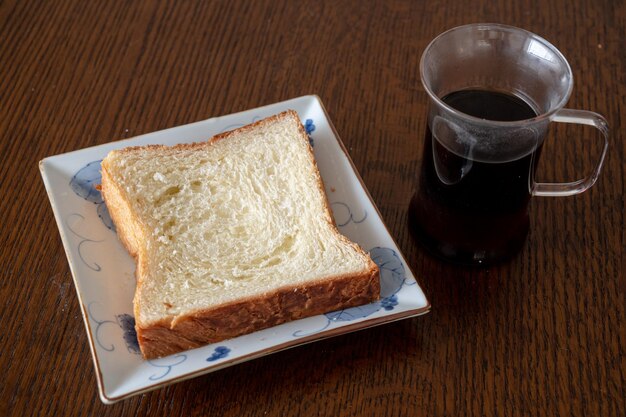 Brood en koffie van hoge kwaliteit