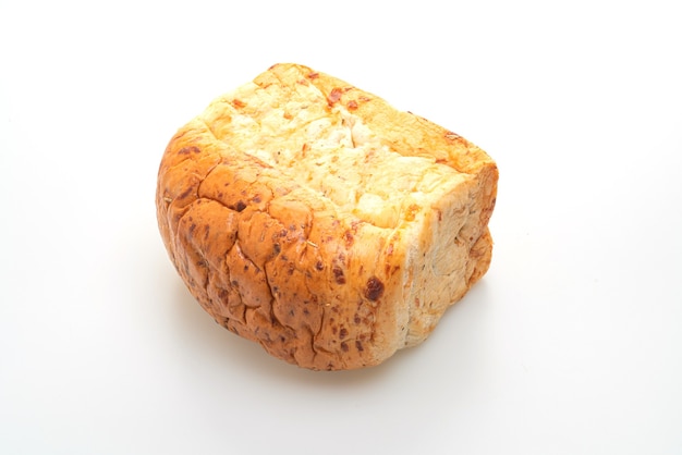 brood geïsoleerd op witte achtergrond