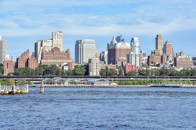 Photo brooklyn heights and east river view from manhattan nyc usa