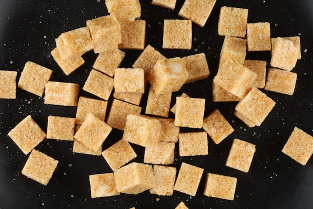 Brown cane sugar in cubes