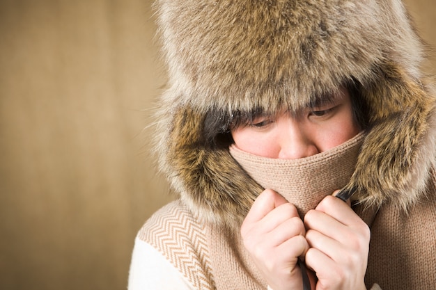 Photo brown cold head winter fellow