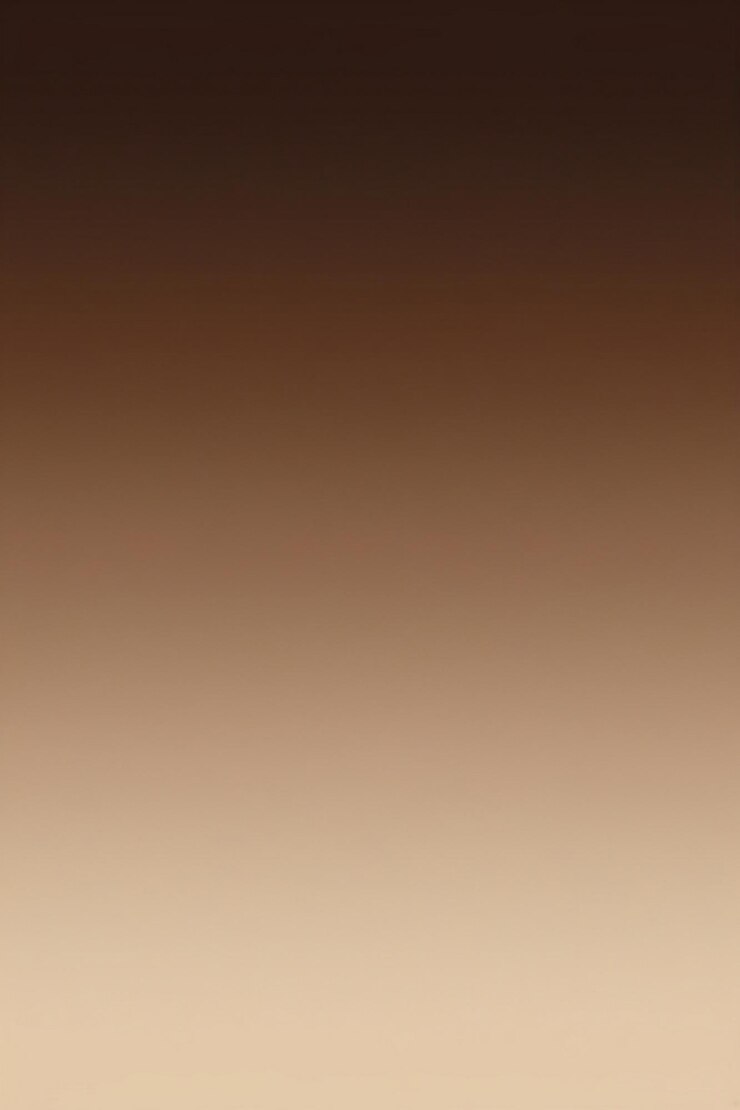 Photo brown gradient background dark chocolate to warm light beige