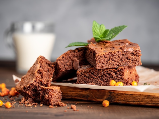 Brownie cookies lie on the board