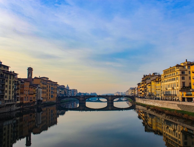 Brug over de rivier in Florence