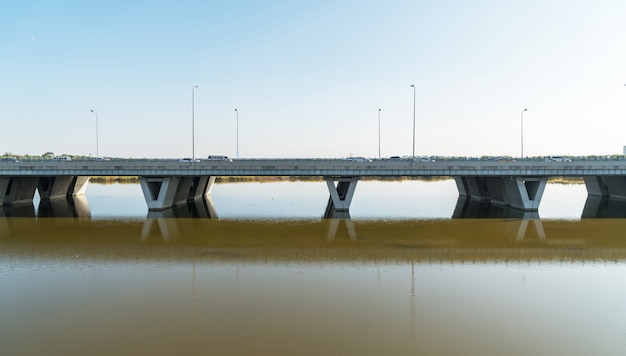 Bruggen op het kanaal in Peking, China