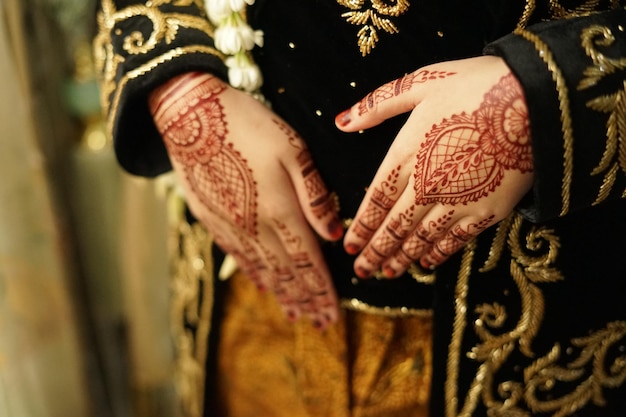 Bruid henna gesneden mooi en uniek bij bruiden hand